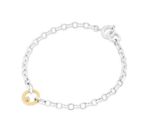 Gold Circle Diamond Bracelet